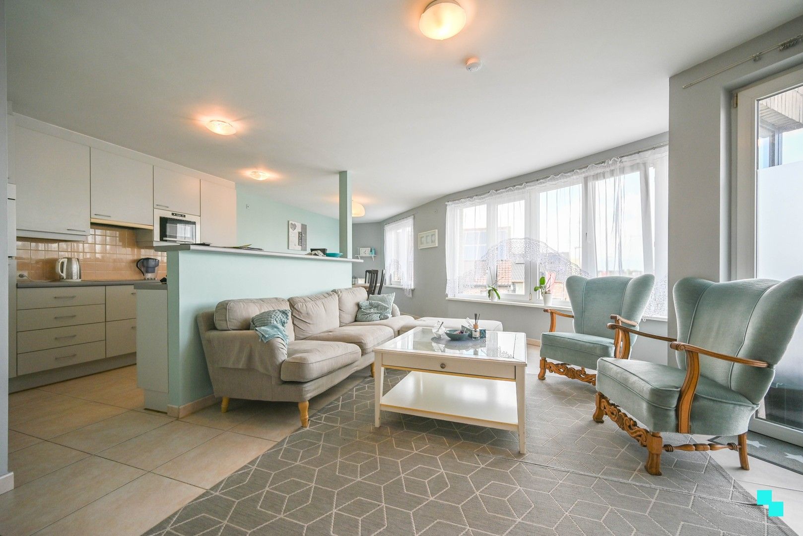 Ruim, energiezuinig duplexappartement nabij centrum Dentergem foto {{pictureIndex}}