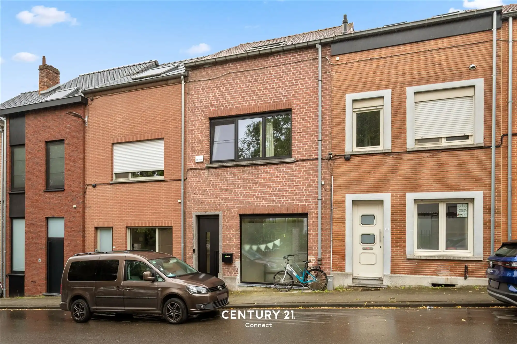 Modern en lichrijk wonen te Leuven foto {{pictureIndex}}