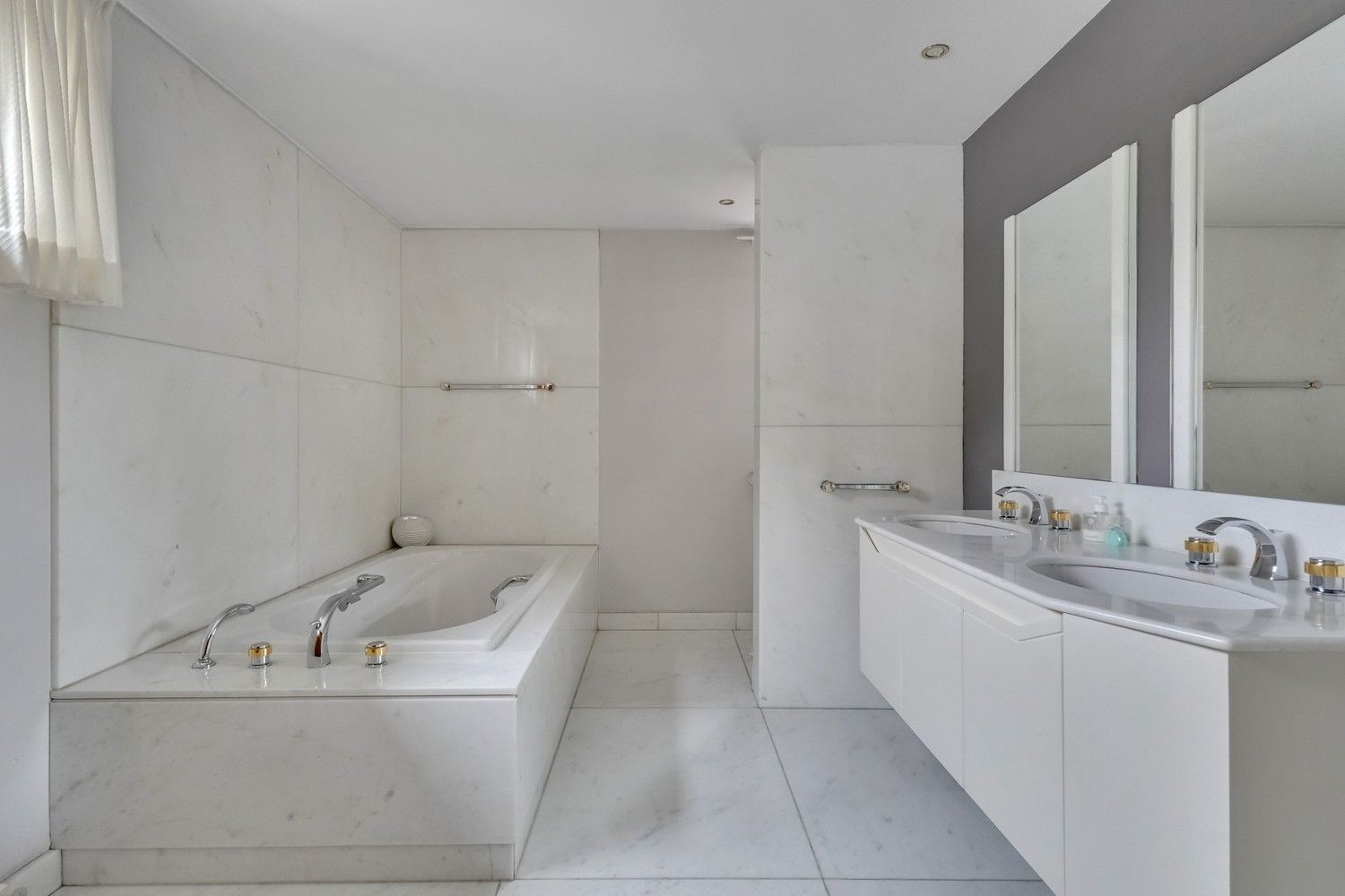 Polyvalente (bedrijfs)hal van ca. 260m2 met woonst foto 30