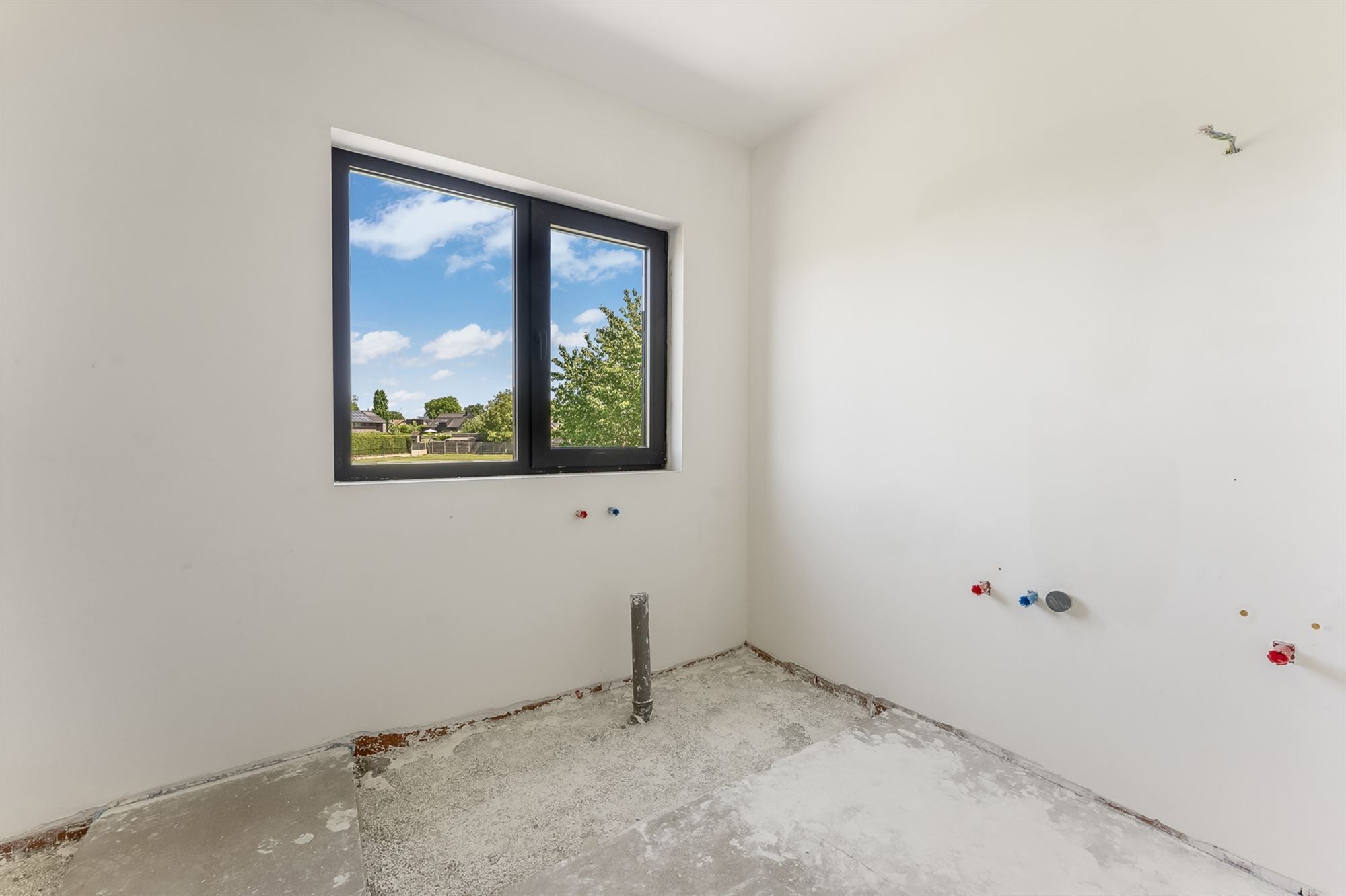 KWALITATIEF EN ENERGIENEUTRALE WONING OP RUSTIG GELEGEN PERCEEL TE PAAL foto 15