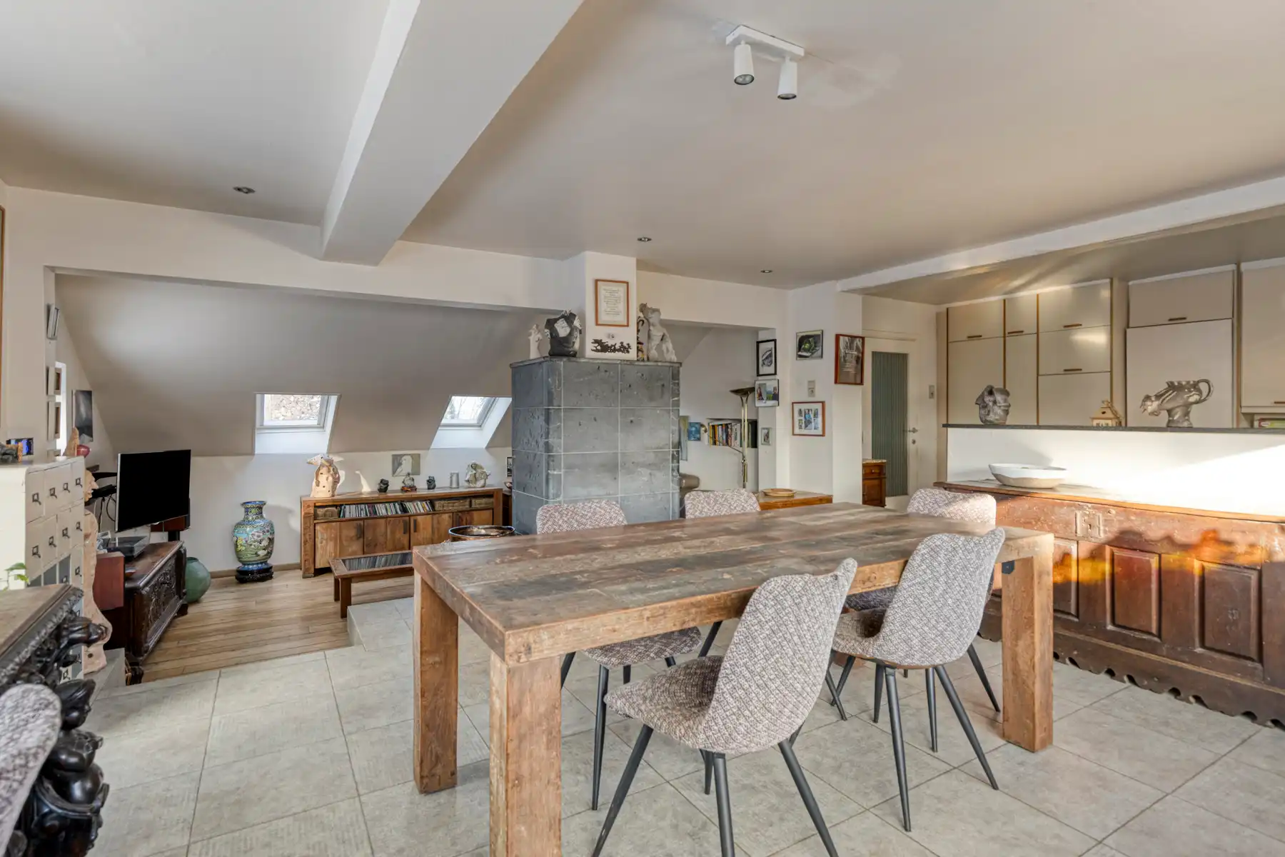 Open bebouwing op 8035 m² met idyllische ligging foto 9