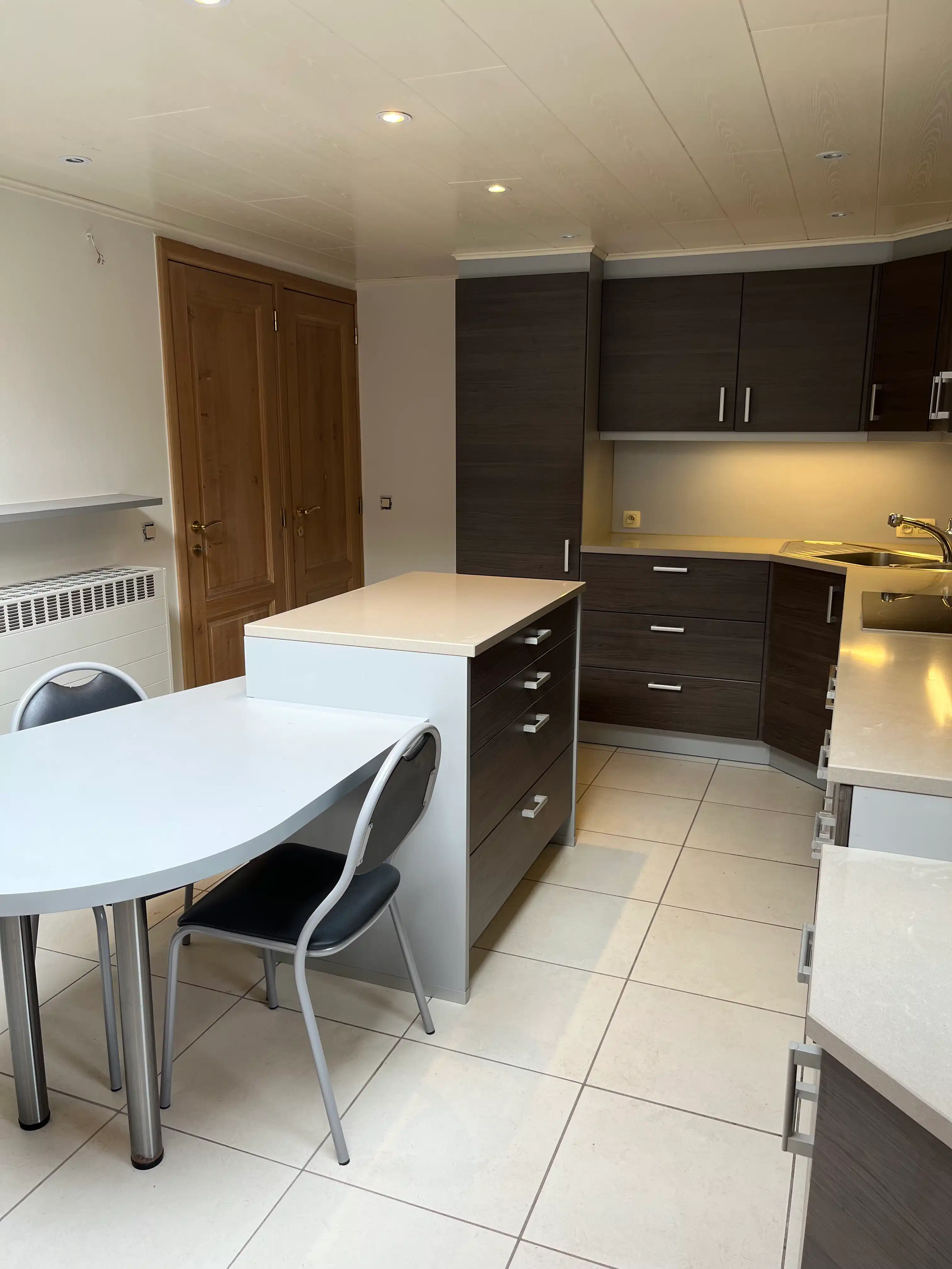 Karaktervolle woning met 3 slaapkamers in Sint-Michiels foto 4