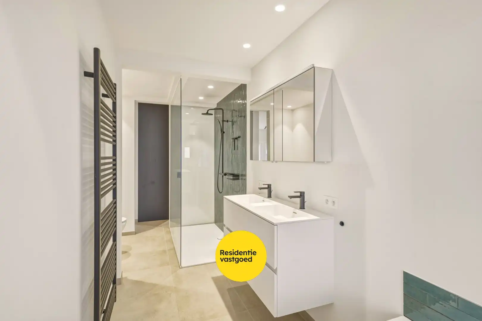 Instapklare, energiezuinige woning met 4 slpk in Mariakerke foto 17