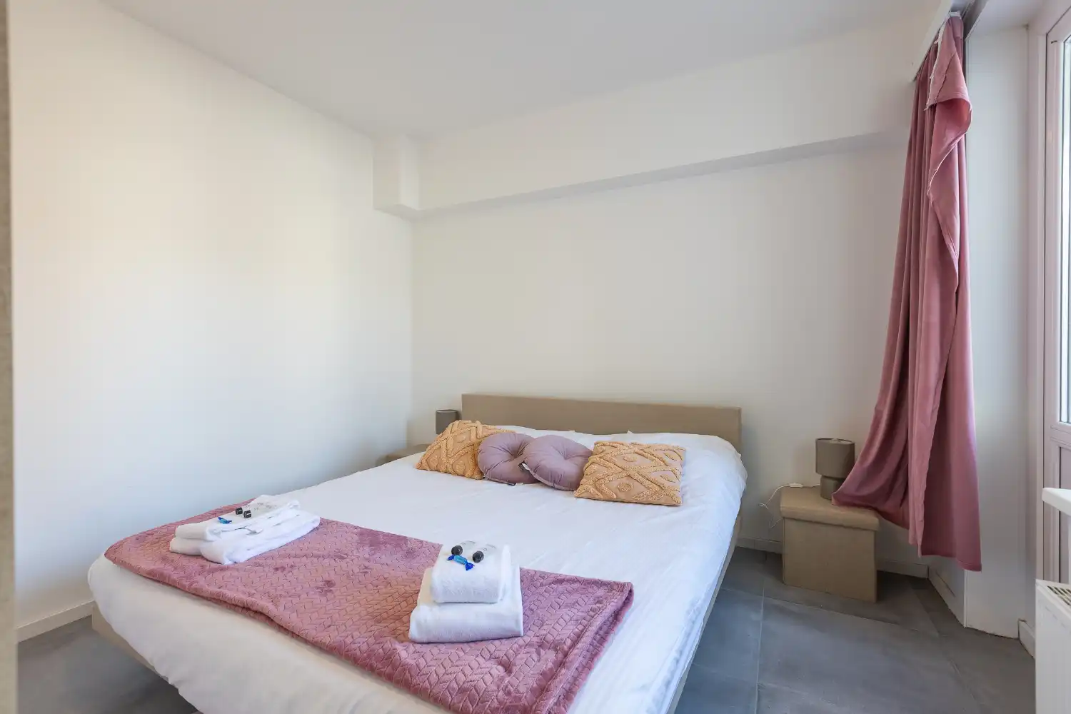 Recent gerenoveerd 2-slaapkamer appartement foto 12