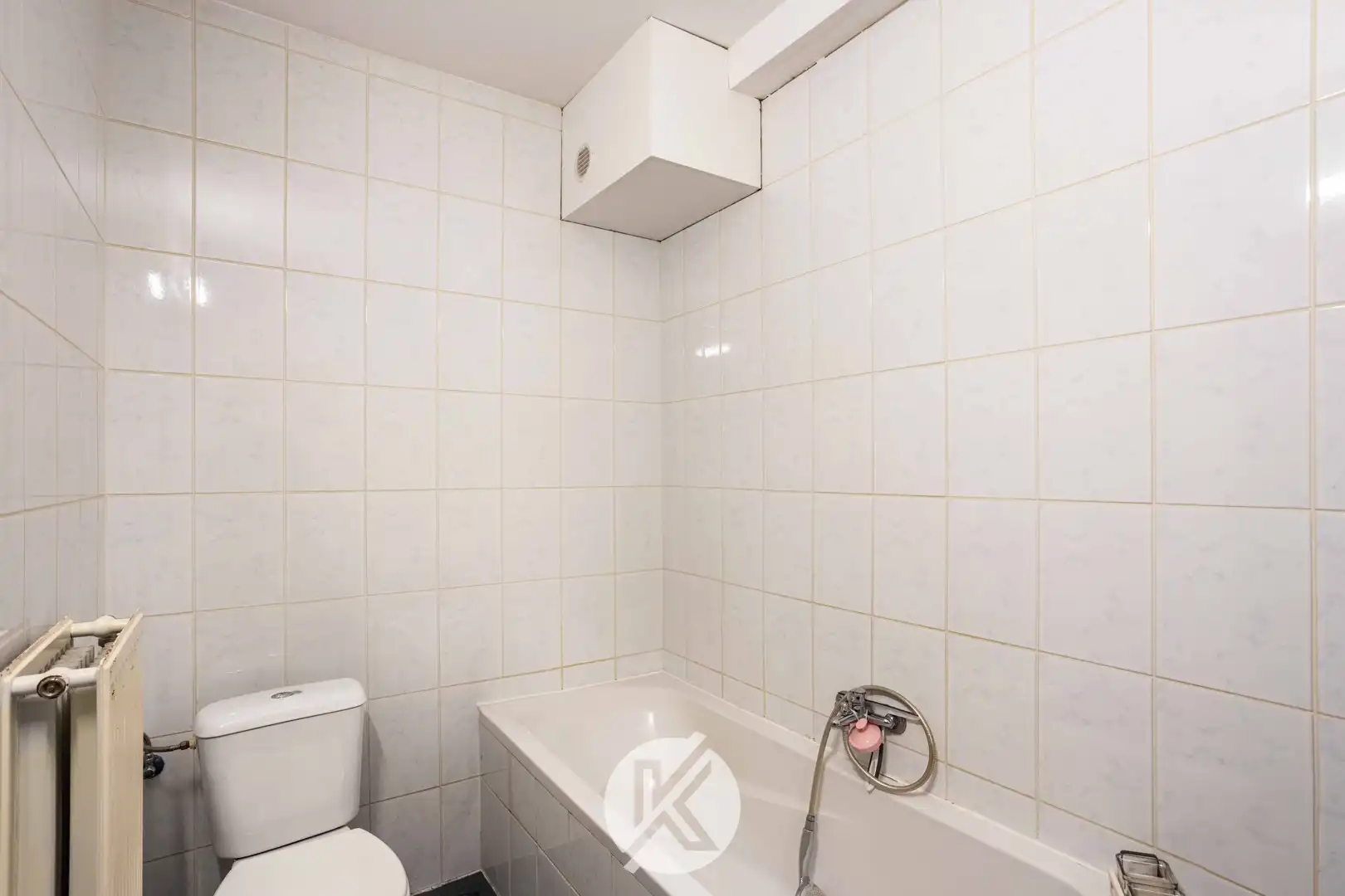 Stijlvol appartement met twee slaapkamers en staanplaats foto 15