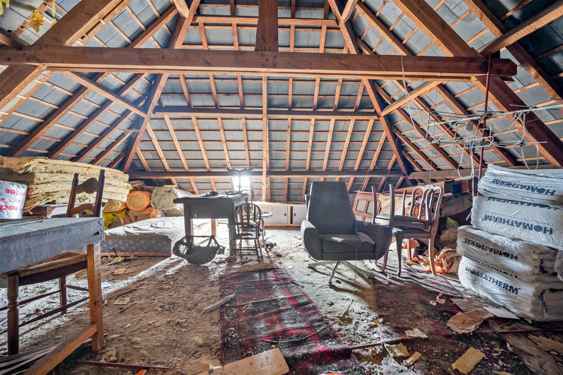 Te renoveren gezinswoning met veel potentieel in het landelijke Kerksken foto 16