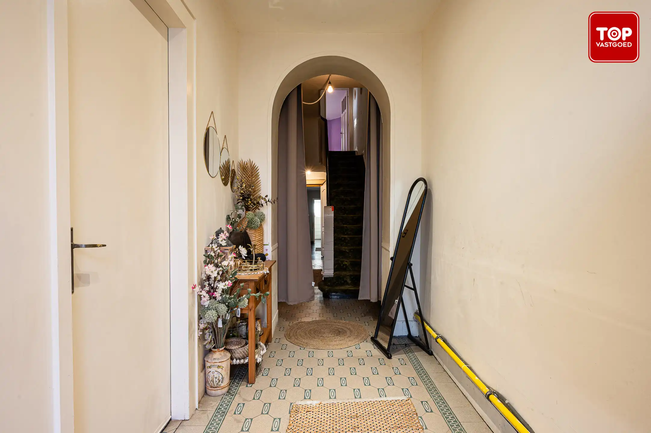 Gezinswoning te koop in hartje Deinze foto 3