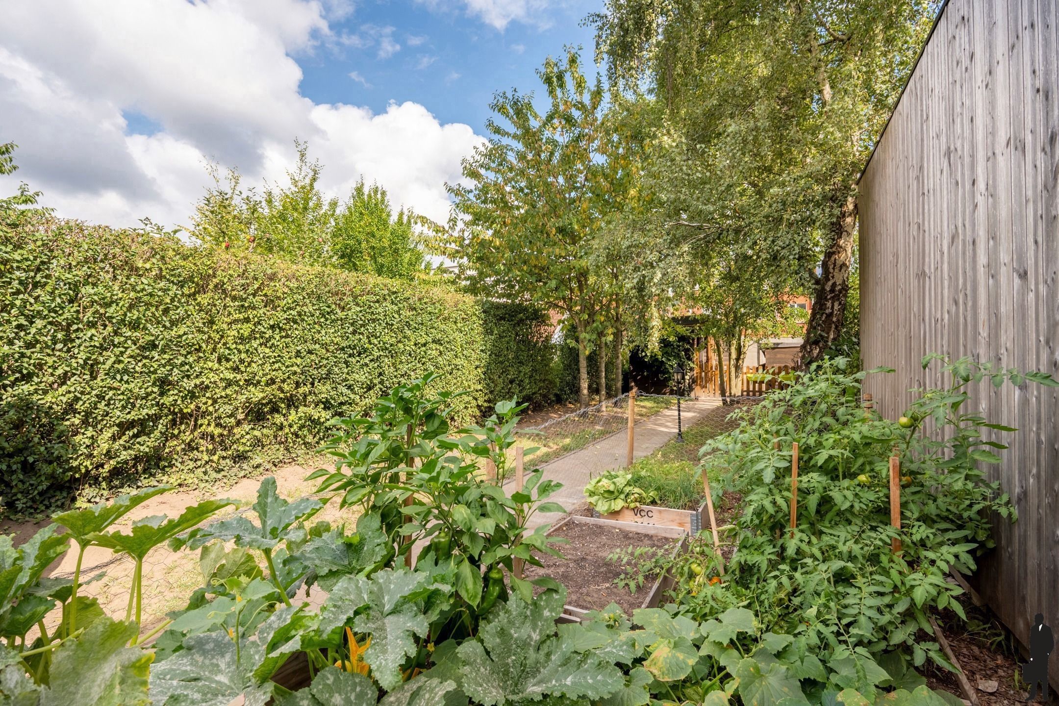 Bel-etage woning met 3slks, inpandige garage en hobbyruimte foto 18