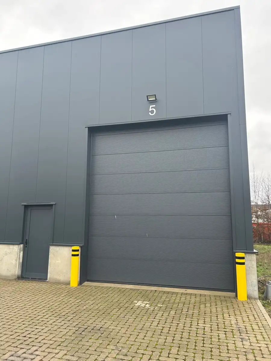 Bedrijfsvastgoed te huur foto {{pictureIndex}}