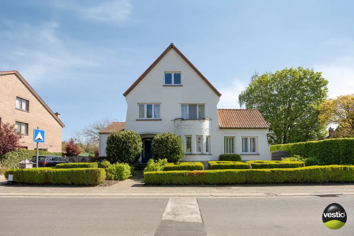 Karaktervolle villa met 4 slaapkamers, praktijkruimte en uitzonderlijke tuin te rijkhoven foto 3