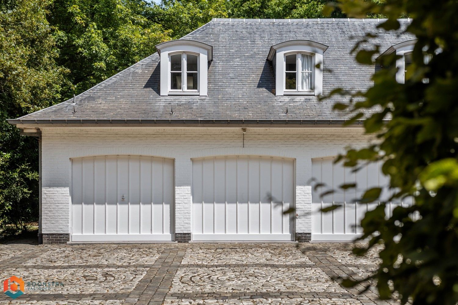 Prachtige en unieke villa (647 m² bewoonbaar) op een perceel van 33.747 m² te Lier foto 3