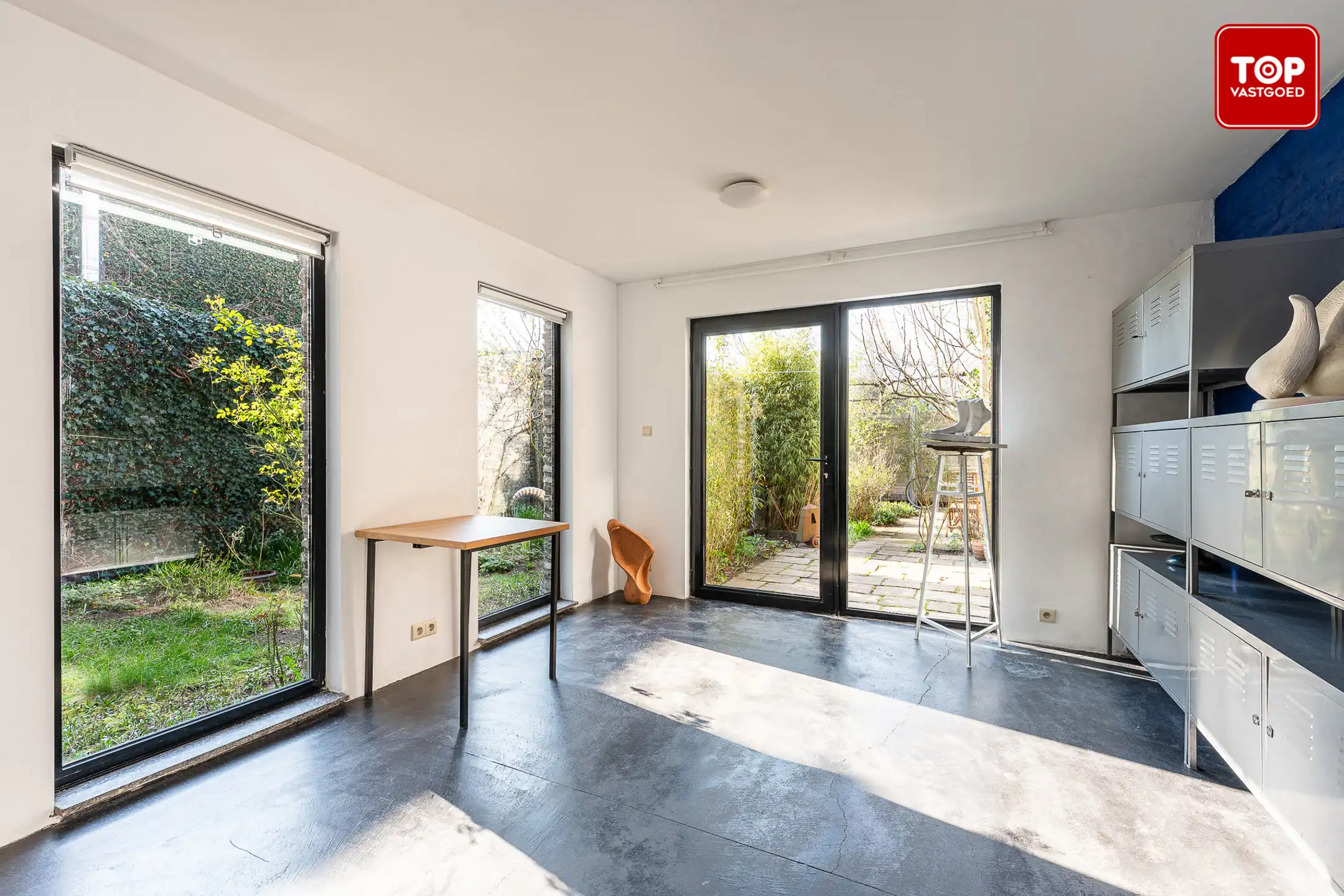 Authentieke en ruime woning met 3 slaapkamers, groot atelier en zonnige tuin foto 26