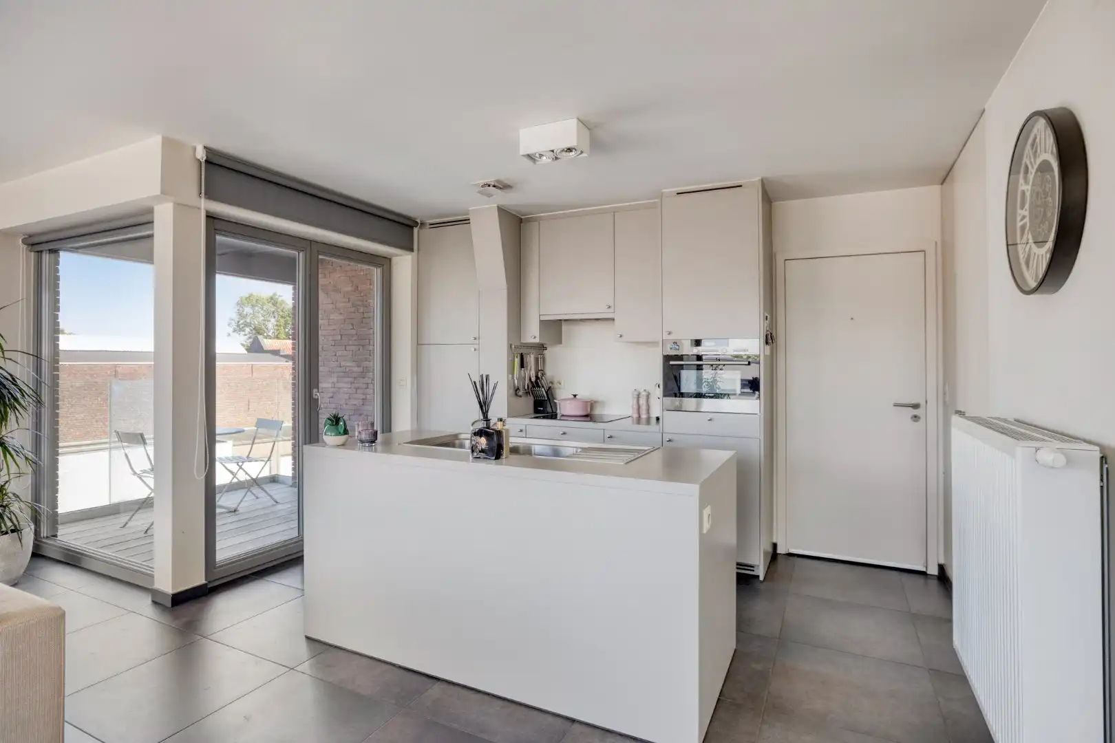 Mooi appartement met 2 slaapkamers in centrum Wevelgem! foto 8