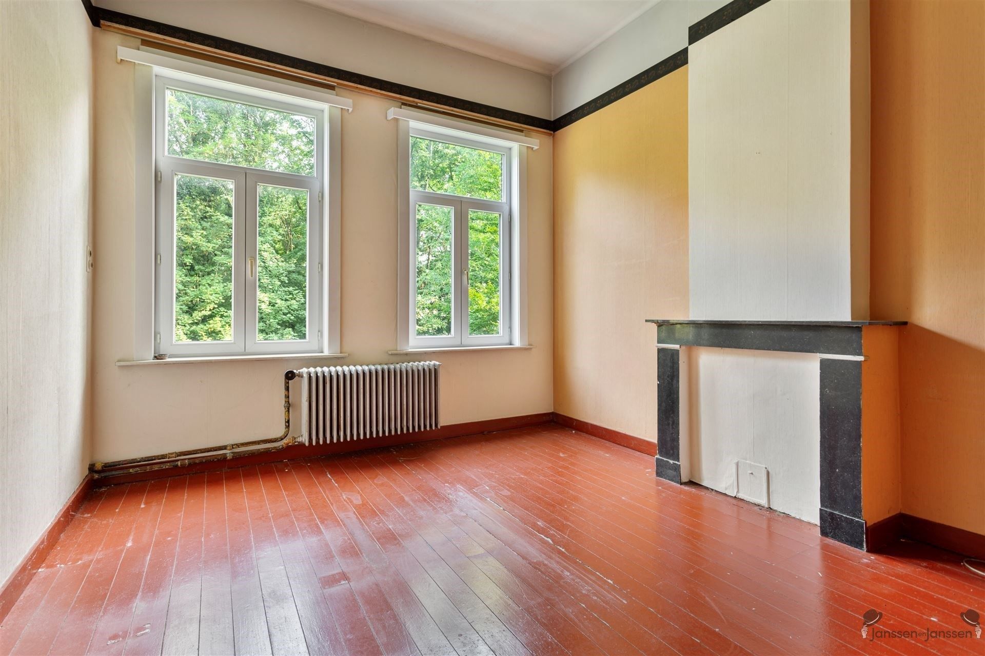 Uniek te renoveren herenhuis met 6 slaapkamers te Leopoldsburg centrum foto 13
