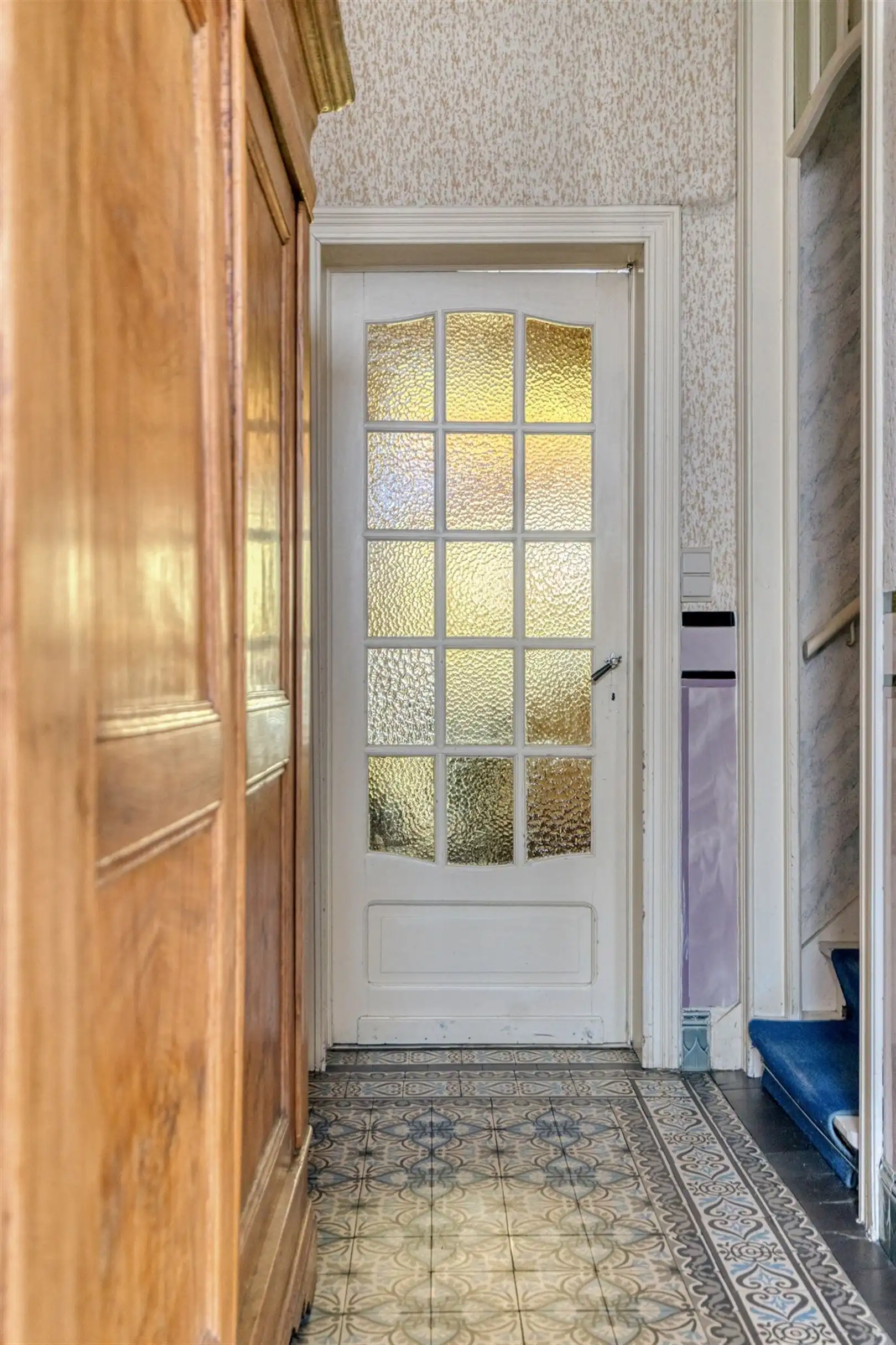 Te renoveren woning met 4 slaapkamers foto 30