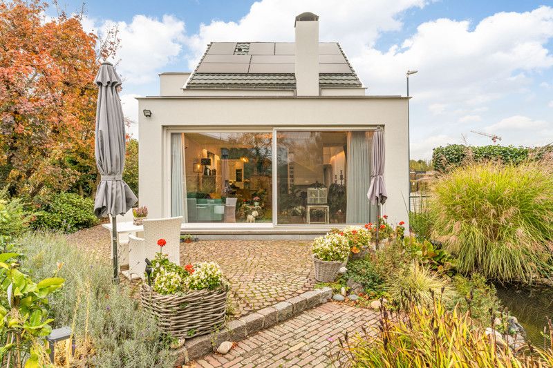 Eigentijdse woning met tuin op 4are 90ca gelegen in het centrum van Kortenaken foto 11
