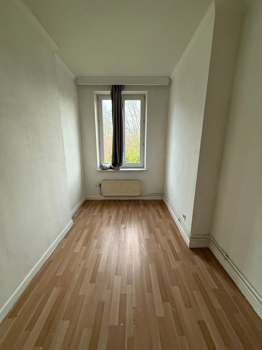 Appartement met 2 slaapkamers in de bruisende handelsstraat Vennestraat te huur! foto 6