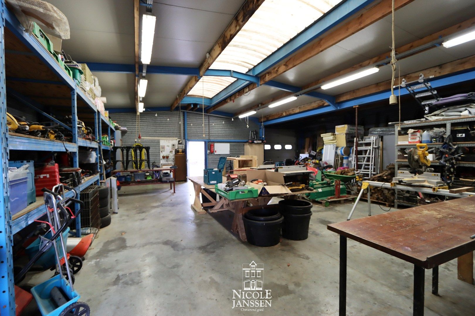 Ruime gezinswoning met loods  foto 26