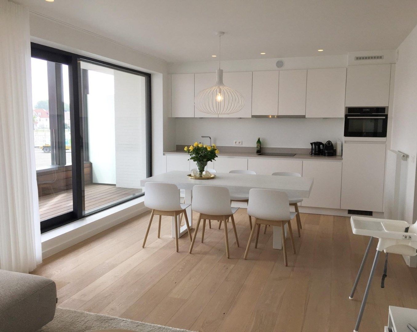 Mooi instapklaar appartement in Duinenwater nabij het Keith Haringplein foto 2