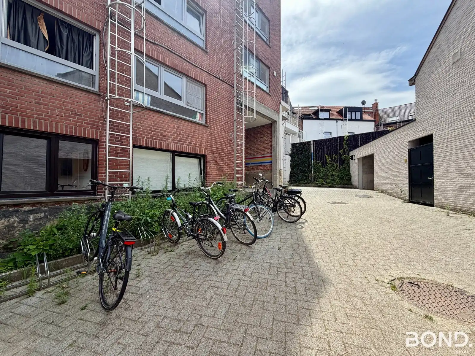 Gemeubelde studio te huur in hartje Leuven! foto 11