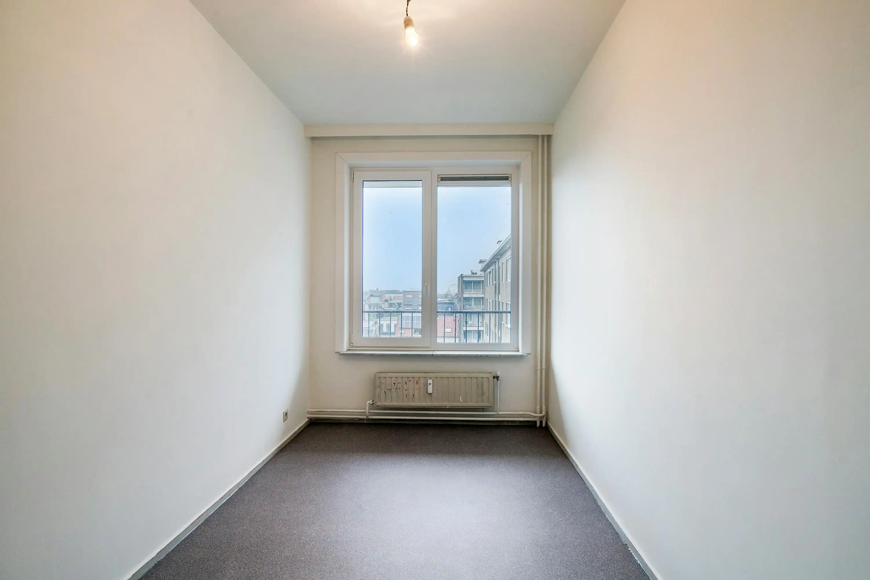 Drie slaapkamer appartement van 118 m² te koop in Borgerhout foto 13