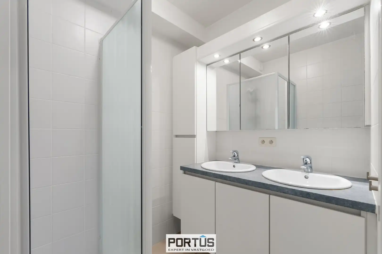 Appartement met twee slaapkamers te koop centrum Lombardsiijde foto 10