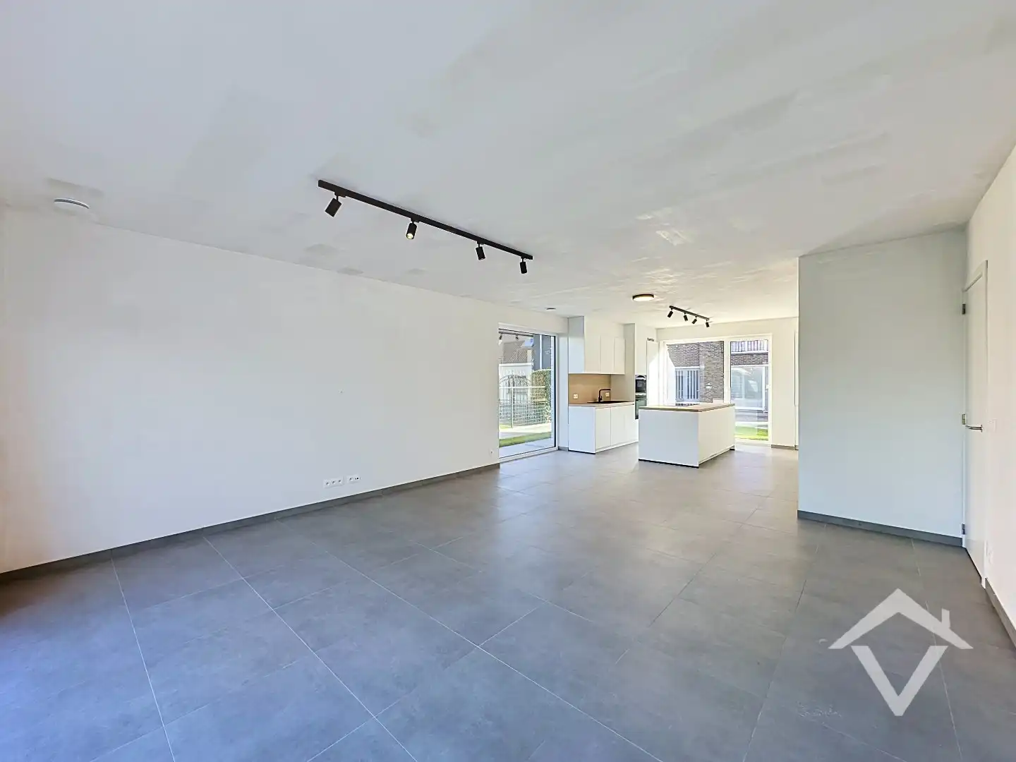 Nieuwbouwwoning met 3 slaapkamers in centrum Koekelare  foto 10