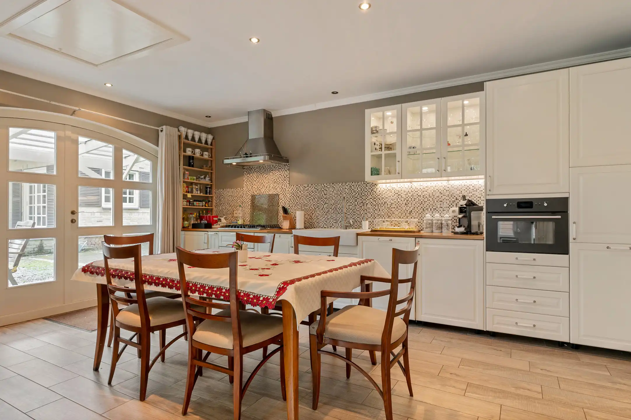 Unieke vrijstaande villa op ca. 7620m² in een uitzonderlijk domein in het groen. foto 21