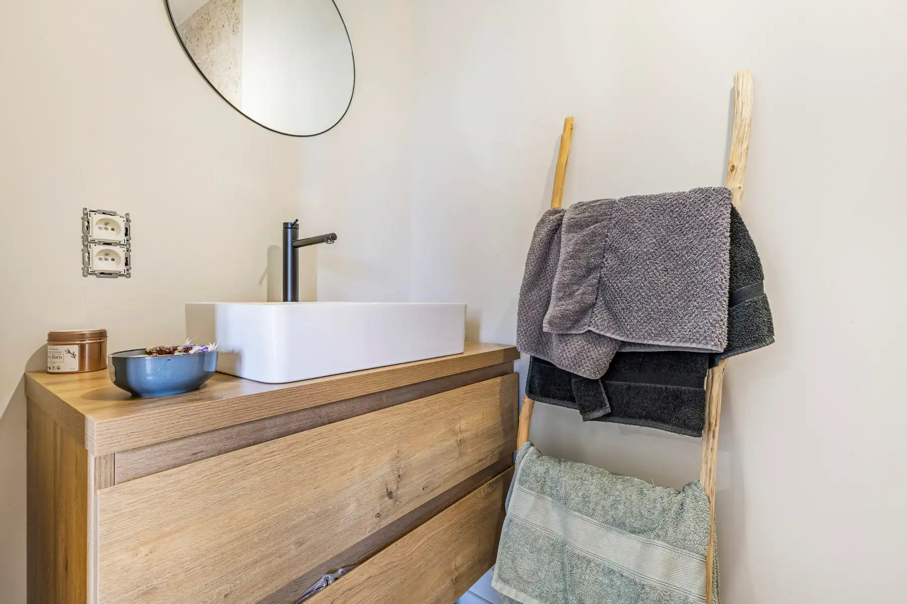 Uitzonderlijke eigendom met 4 slaapkamers en 3 badkamers foto 20