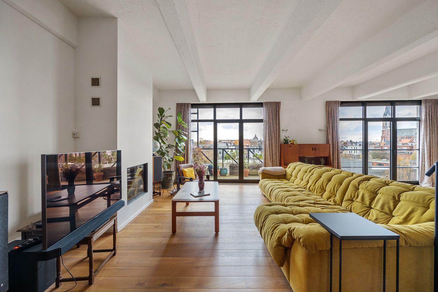 Uitzonderlijke loft 200m² + aangelegde daktuin, terras en 2 optionele garages in rustig, groen woonerf op de grens Borgerhout/Antwerpen foto 4