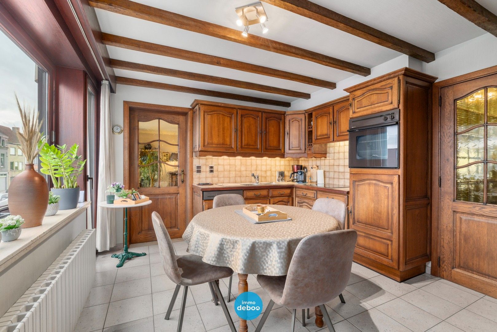 Instapklaar opbrengsteigendom met tal van mogelijkheden foto 13