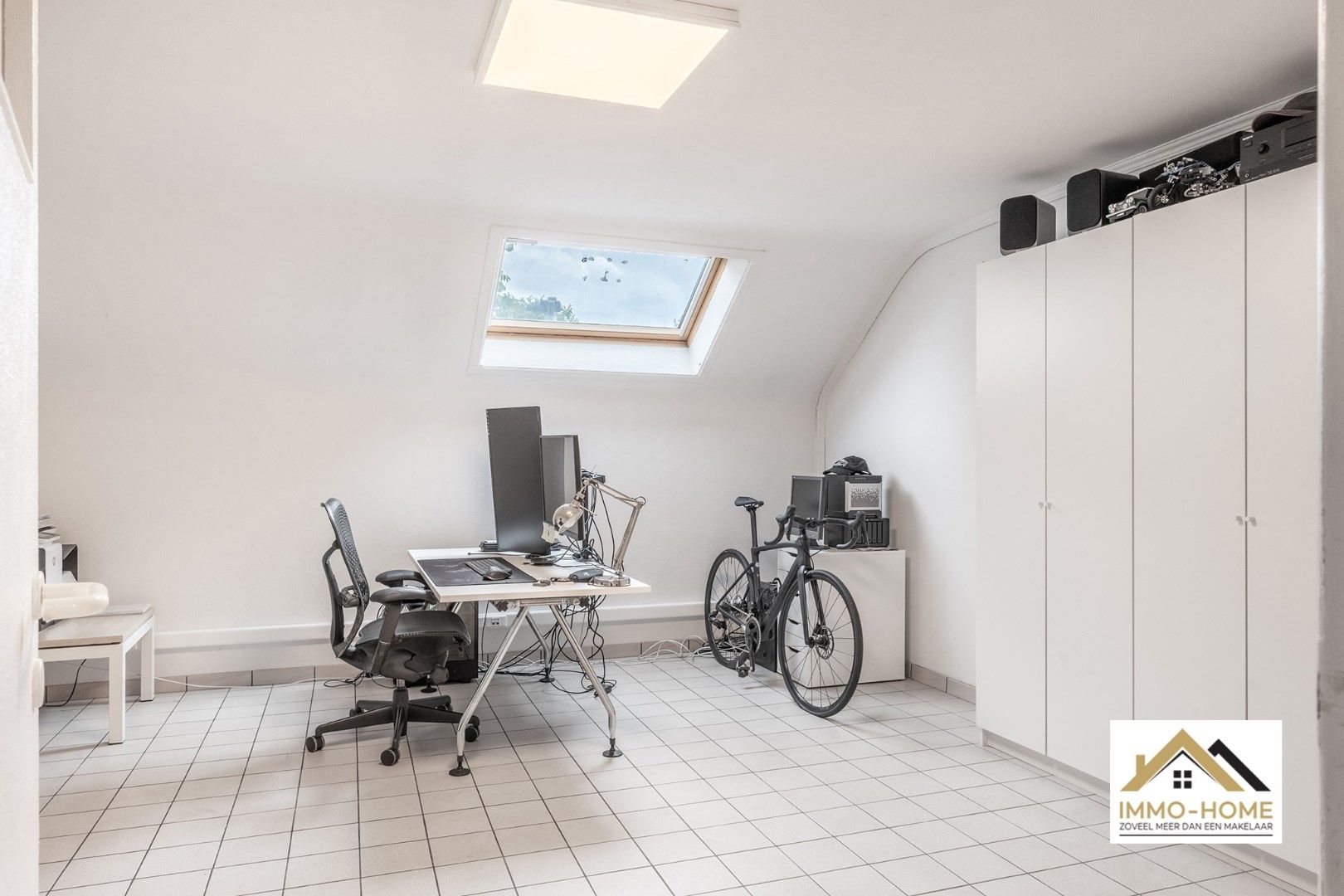 Instapklare halfopen bebouwing in groene omgeving foto 18