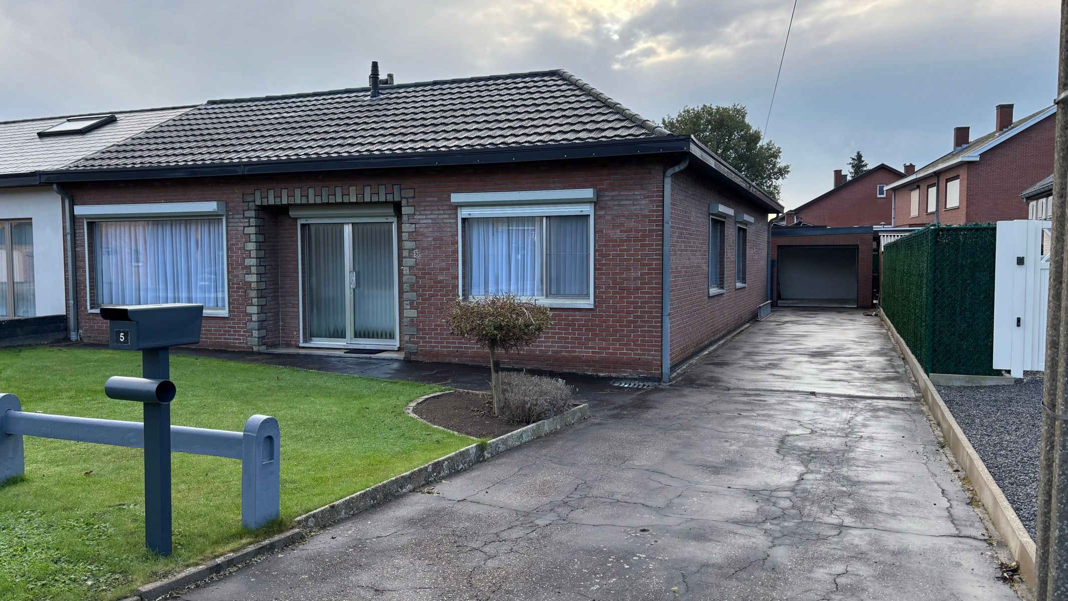 Gelijkvloerse woning met 3 slaapkamers, tuin en garage  foto 1