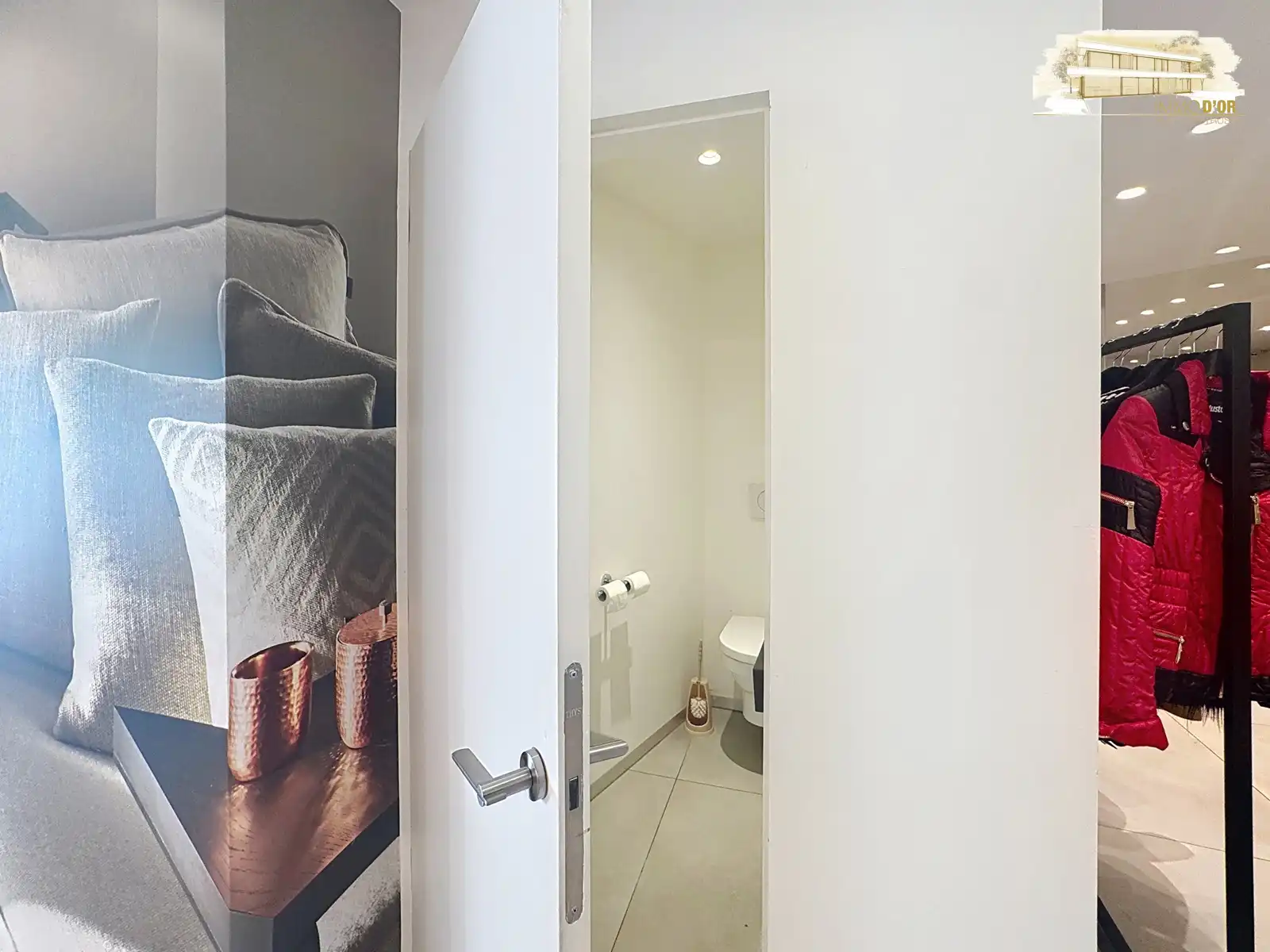 Lichtrijke handelsruimte op toplocatie! foto 6