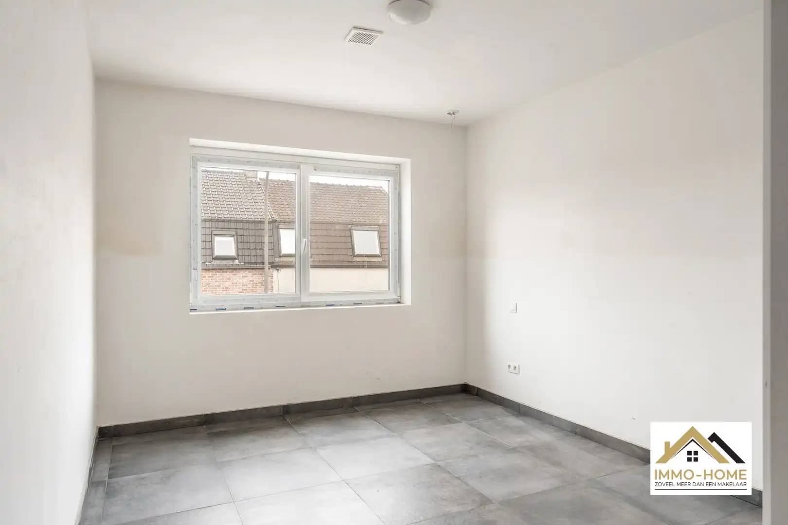 Nog drie af te werken woonunits en vier garages!  foto 7