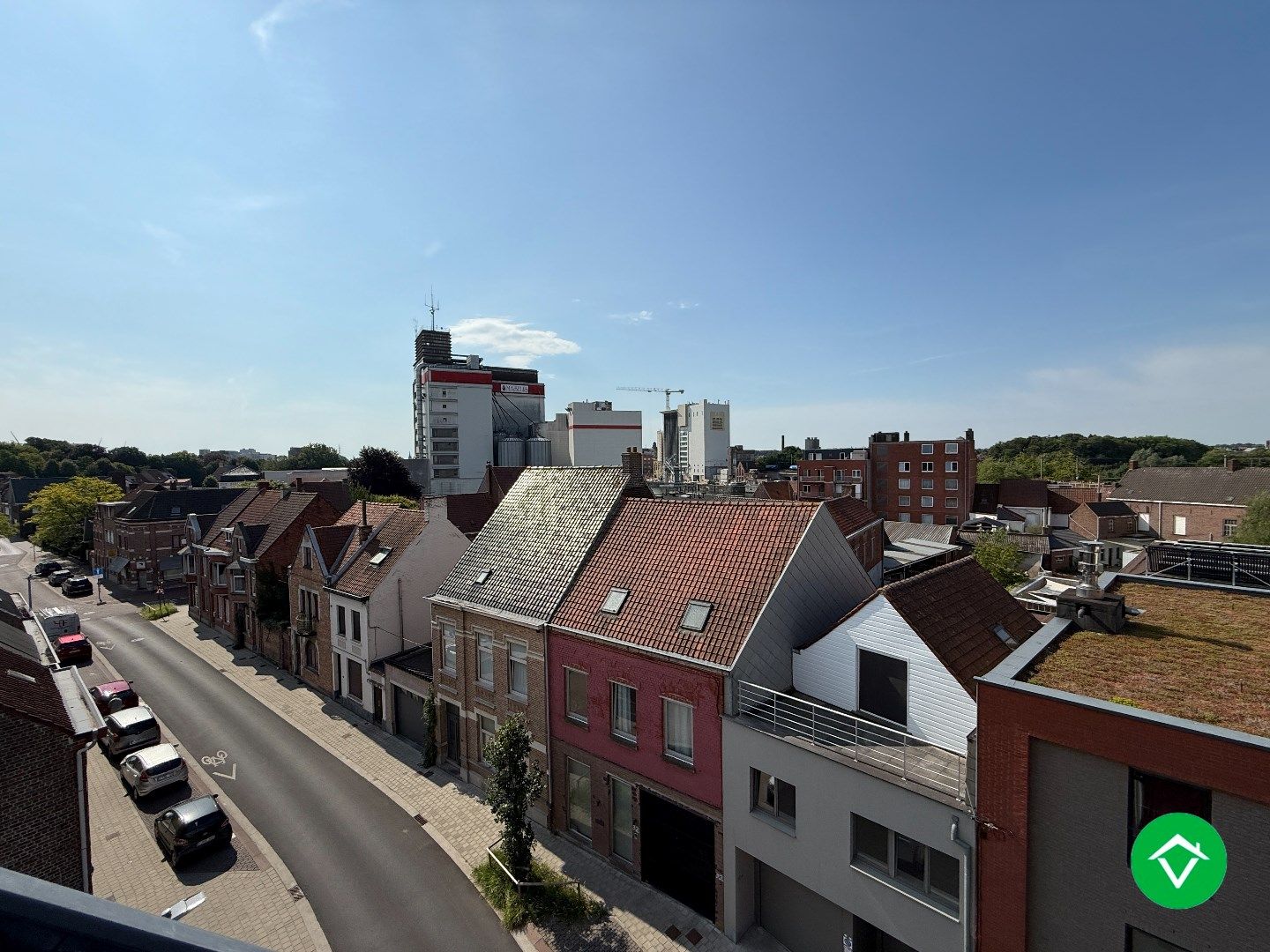 Prachtig dakappartement met twee slaapkamers, garage en twee terrassen met fenomenaal uitzicht te Roeselare foto 8