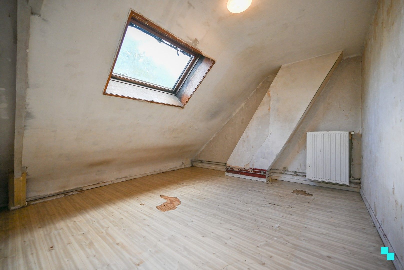 Te renoveren eengezinswoning gelegen op een perceel van ca. 300 m² foto 21