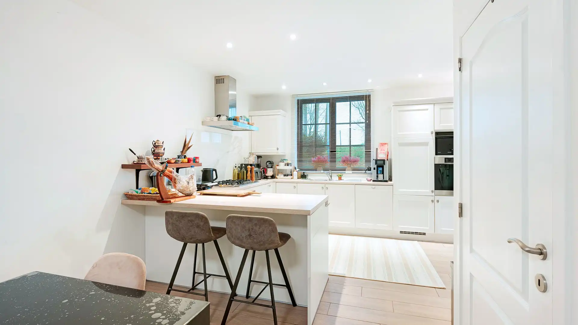 Charmante woning met een zalige tuin te Moerkerke foto 9