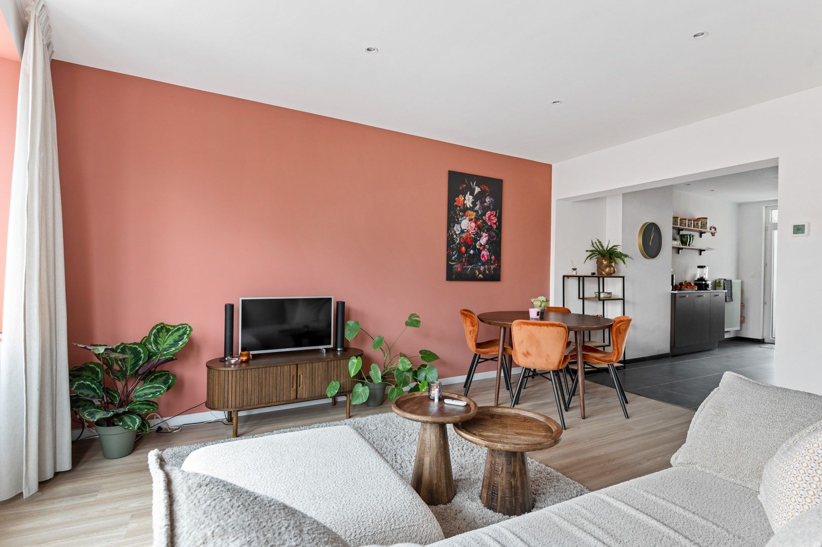 Recent instapklaar 2-slpk appartement in centrum Brasschaat foto 4