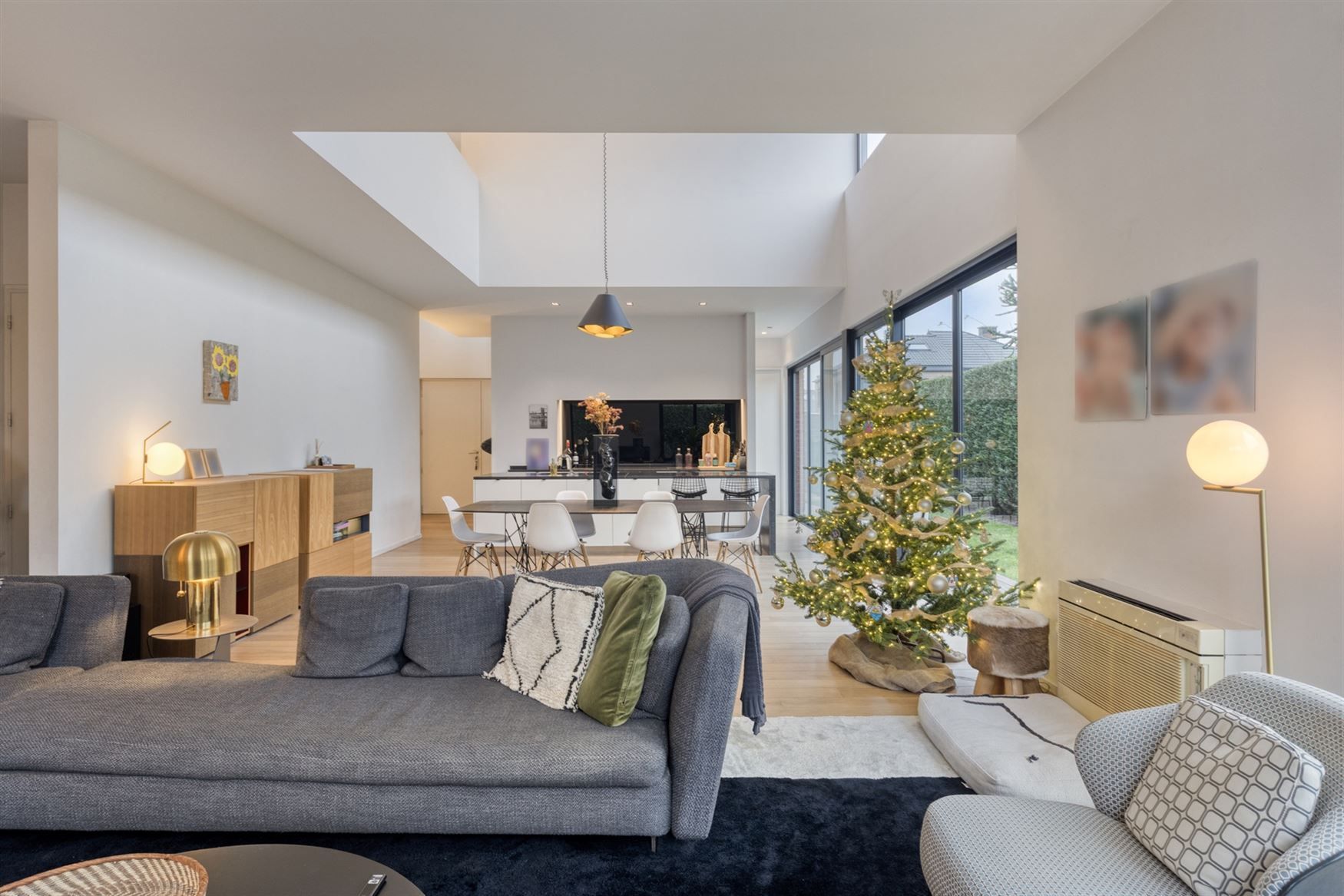 Ruime moderne villa foto 8