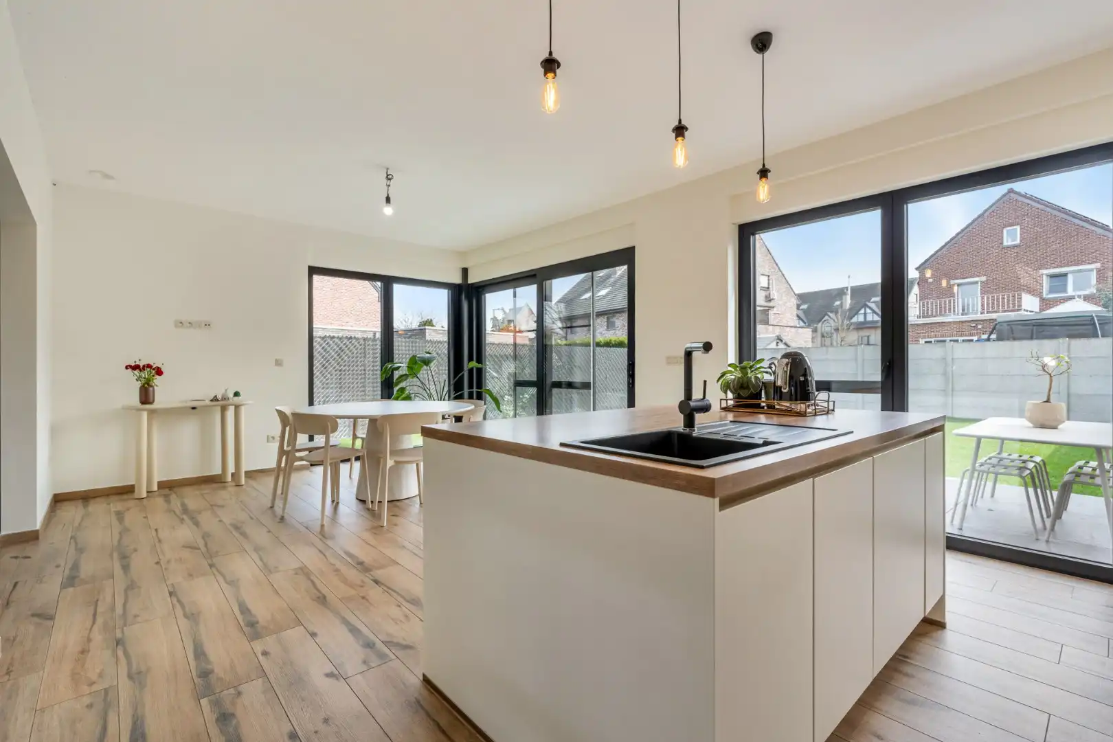 UNIEK VASTGOEDAANBOD! Kwaliteitsvolle pastorijwoning met duurzame technieken en uitzonderlijk wooncomfort foto 11