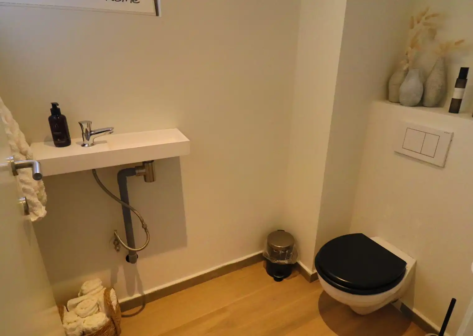 Opbrengsteigendom bestaande uit 2 appartementen en 3 garageboxen foto 13