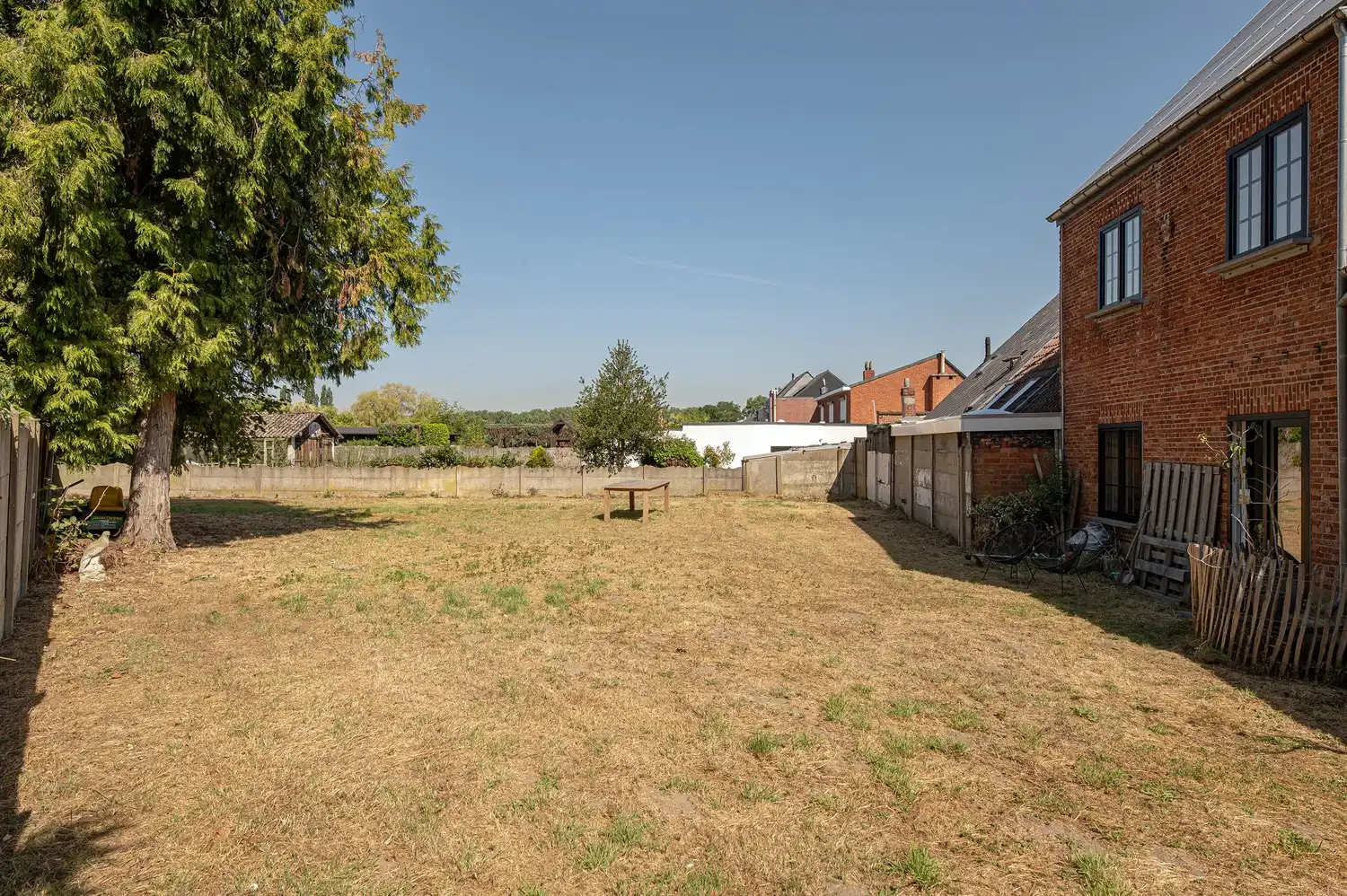 Grotendeels gerenoveerde gezinswoning op een ruim perceel van 1.084 m². foto 22