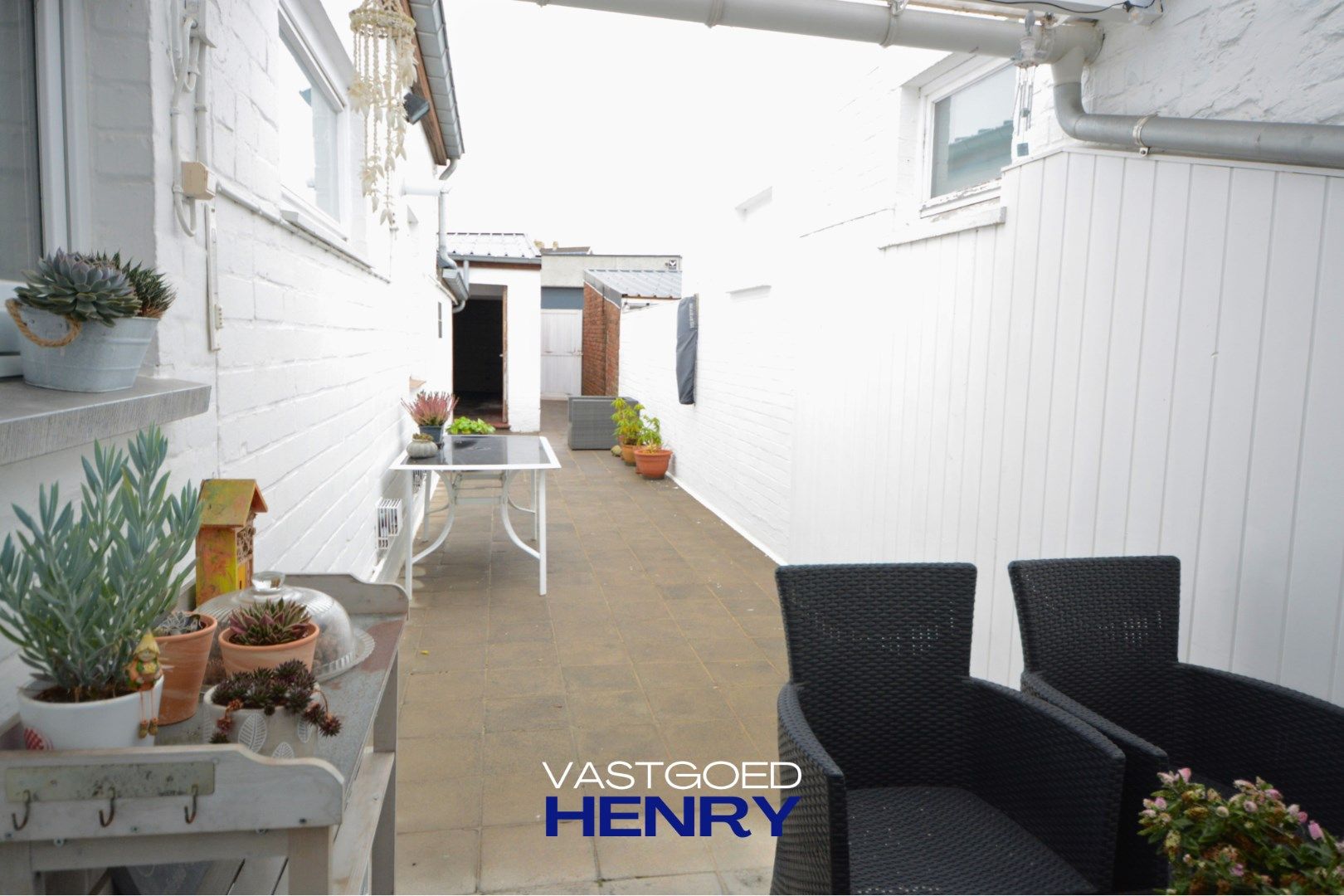 Gerenoveerde woning in hartje Adinkerke met garage! foto 16
