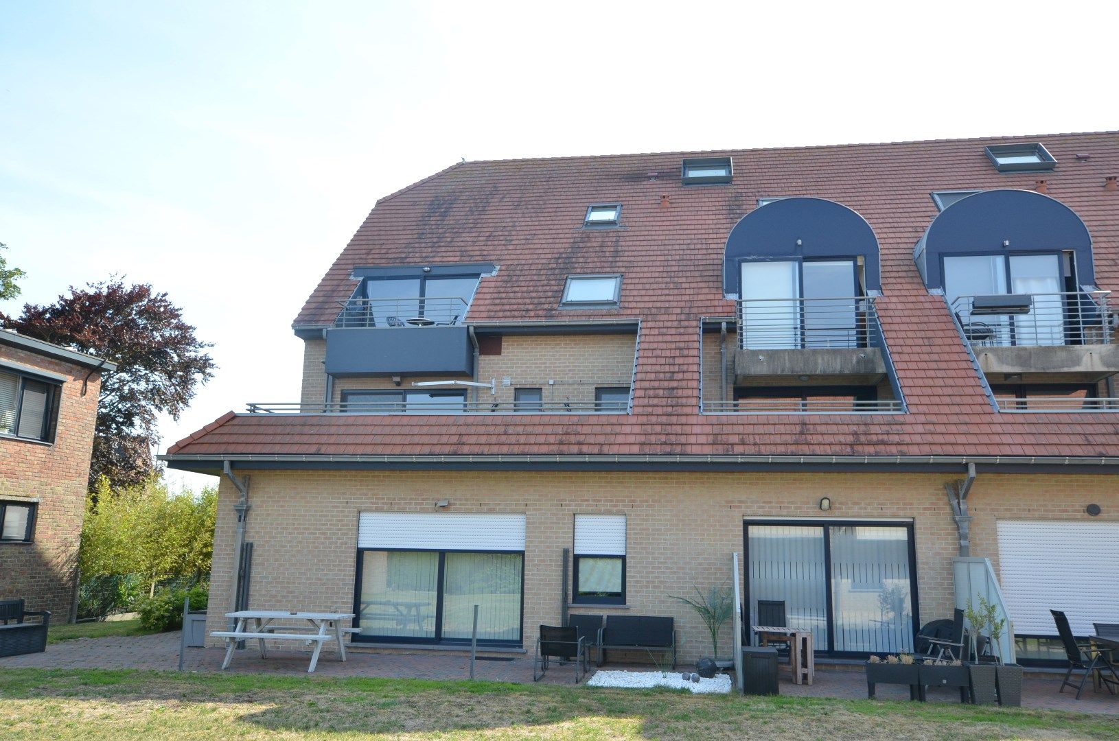 Mooi en rustig gelegen duplex-appartement in Bredene aan Zee foto 2