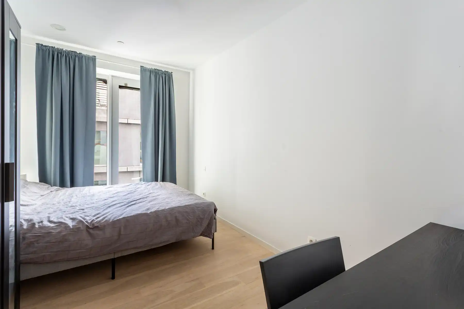 Bemeubeld 2-slpk appartement met terras op het Nieuw-Zuid foto 7