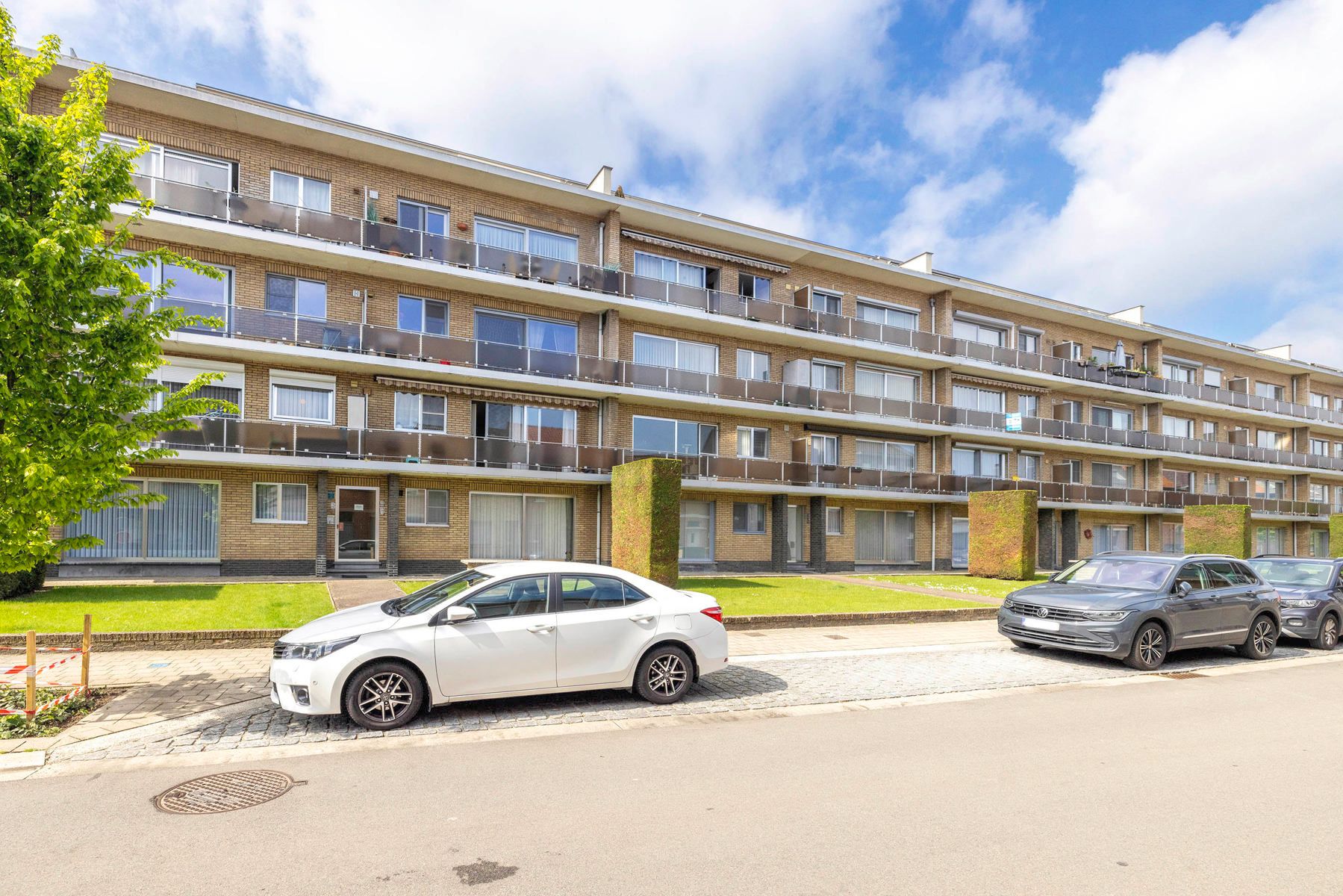 Op te frissen appartement met o.a. 2 slaapkamers en garage foto 3