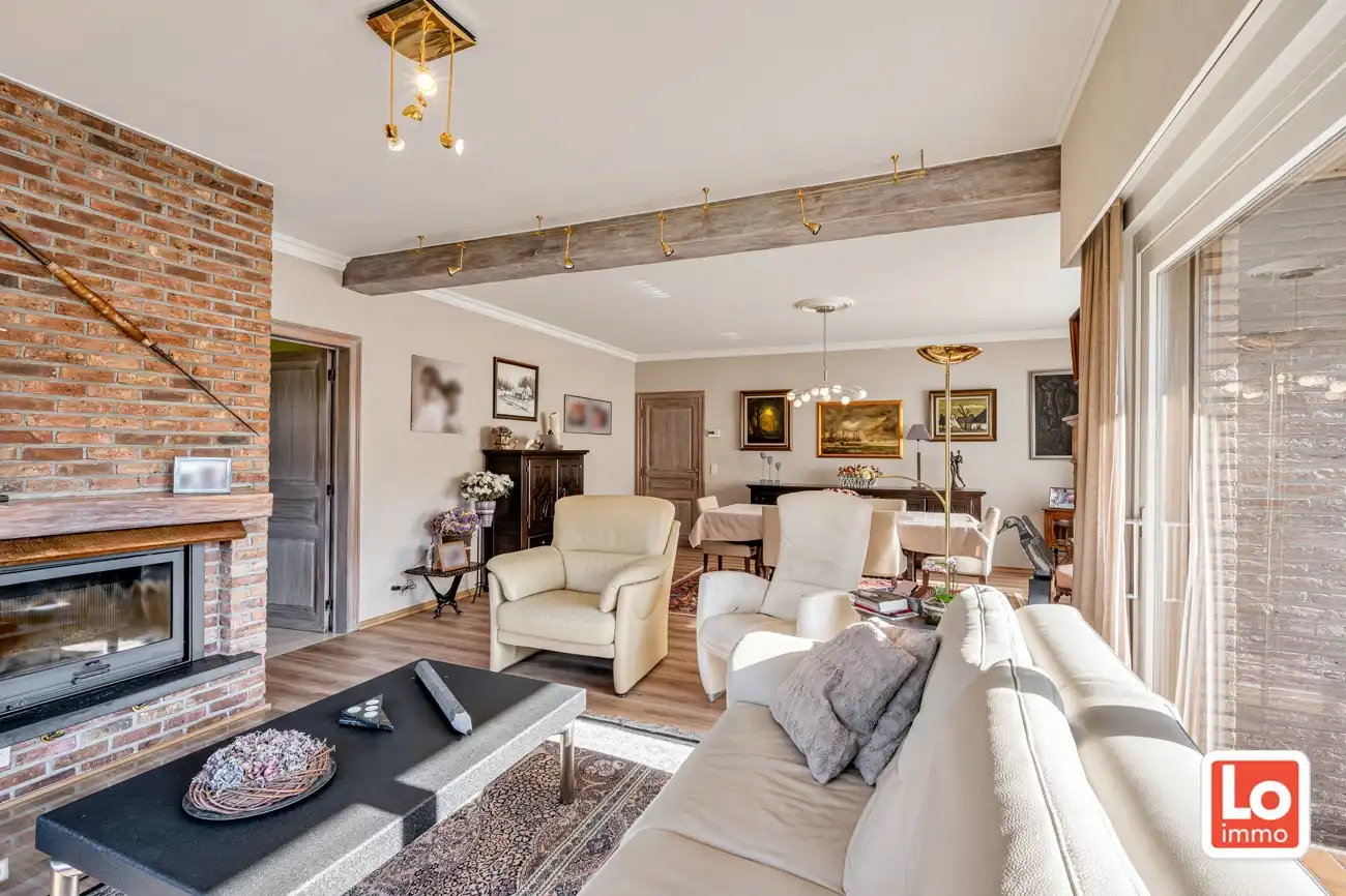 Degelijke open gelijkvloerse woning met inpandige garage en grote tuin op een groene toplocatie in Beervelde! foto 15