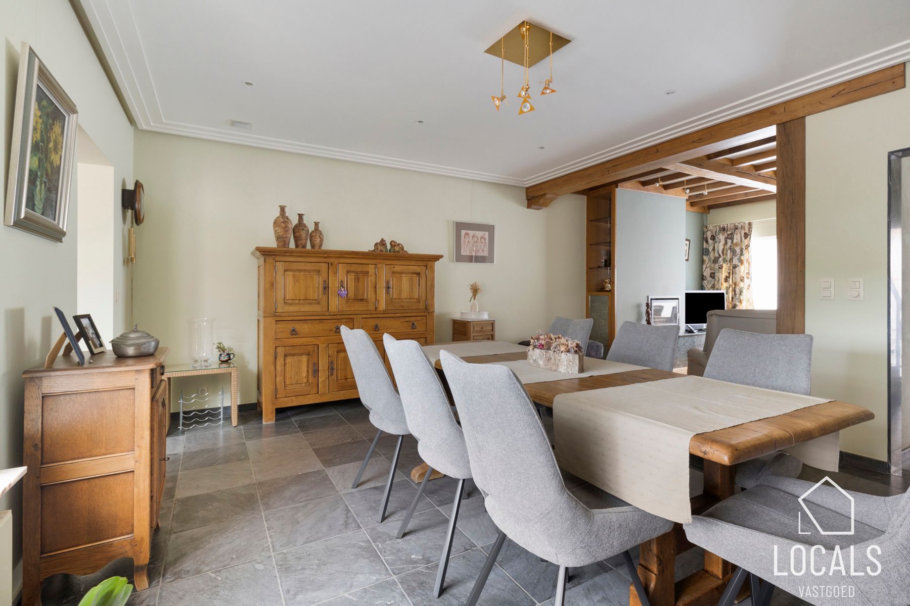 Instapklare woning met 3 slaapkamers + zolder, tuin, garage foto 6