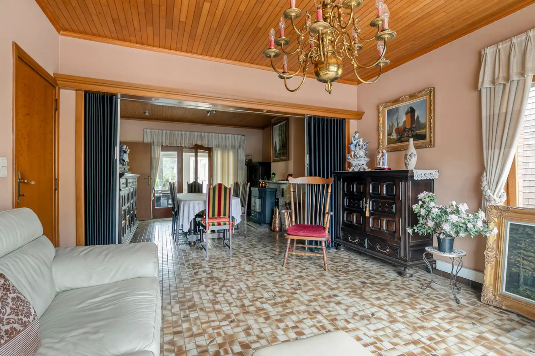 Te renoveren HOB met 3 slaapkamers en garage foto 5